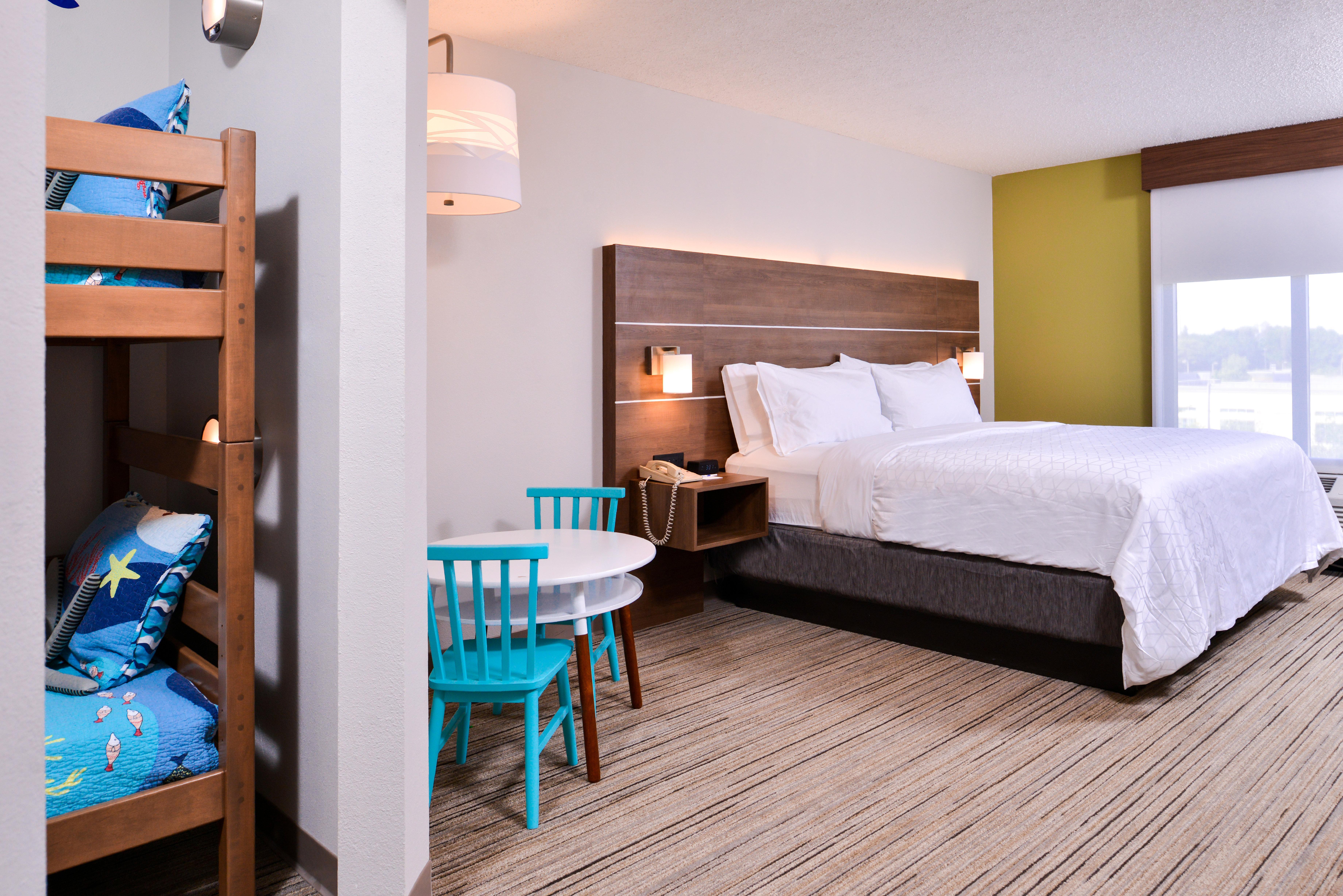 Holiday Inn Express Hotel & Suites Tampa-Anderson Road-Veterans Exp By Ihg West Chase Exterior foto