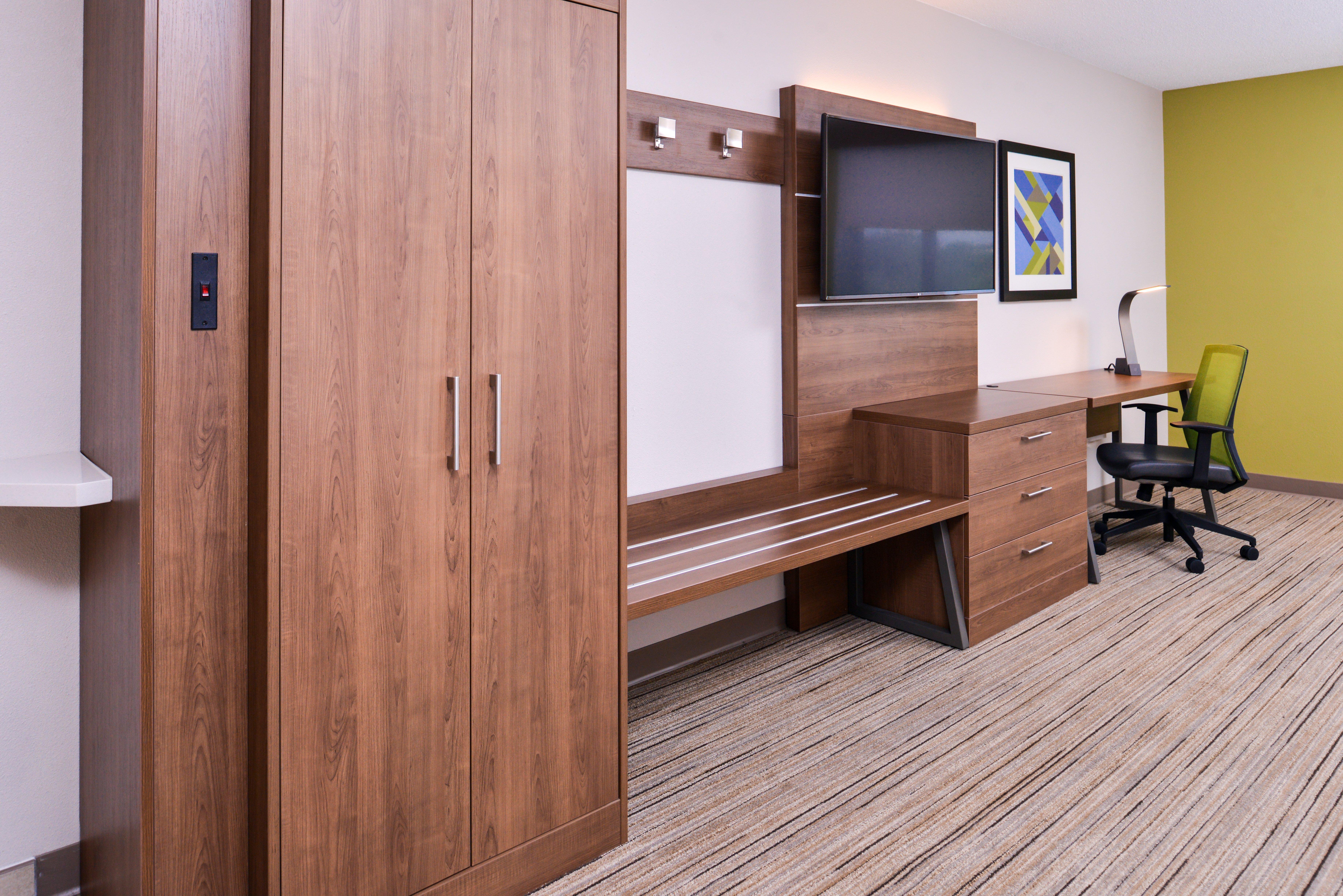 Holiday Inn Express Hotel & Suites Tampa-Anderson Road-Veterans Exp By Ihg West Chase Exterior foto