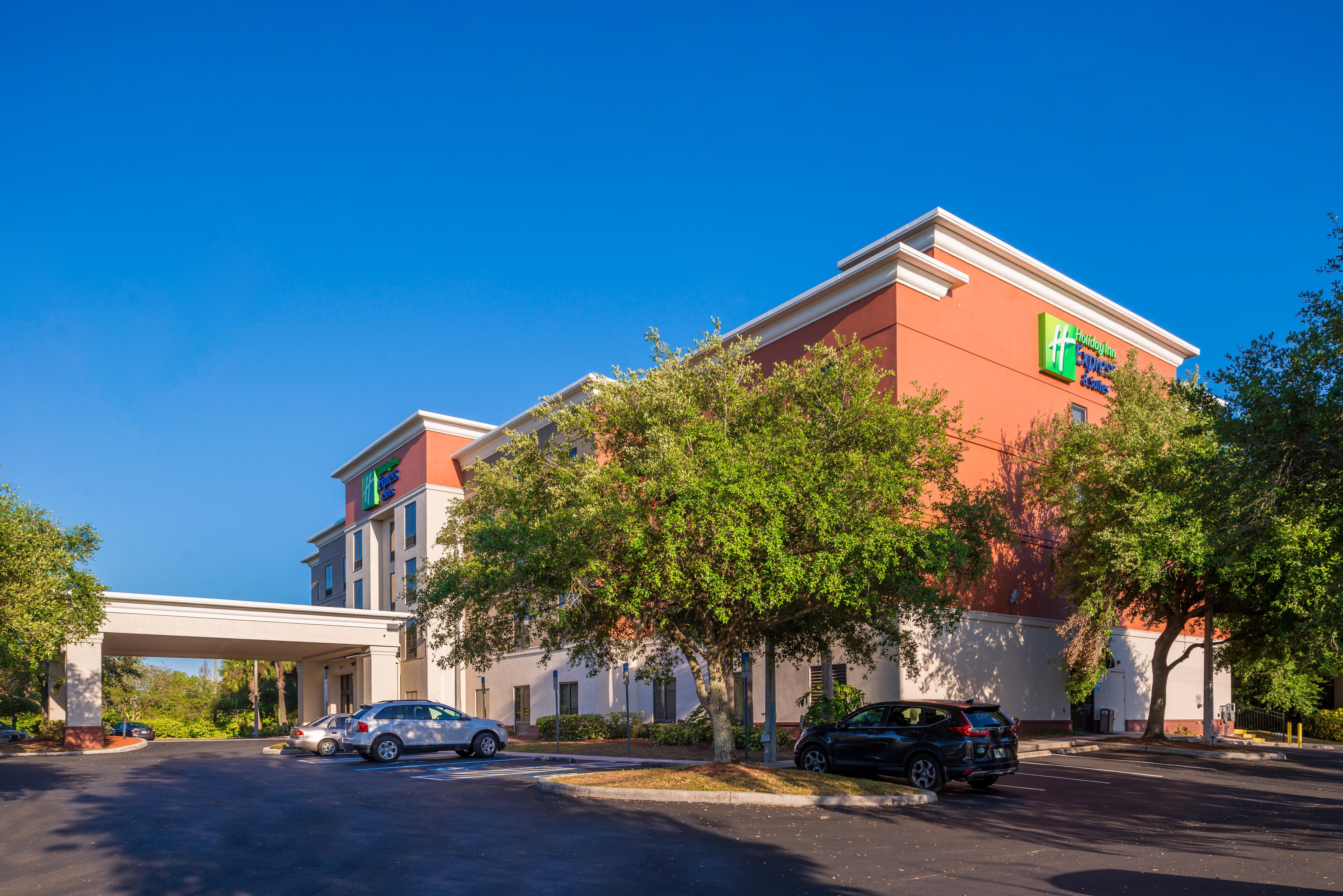 Holiday Inn Express Hotel & Suites Tampa-Anderson Road-Veterans Exp By Ihg West Chase Exterior foto