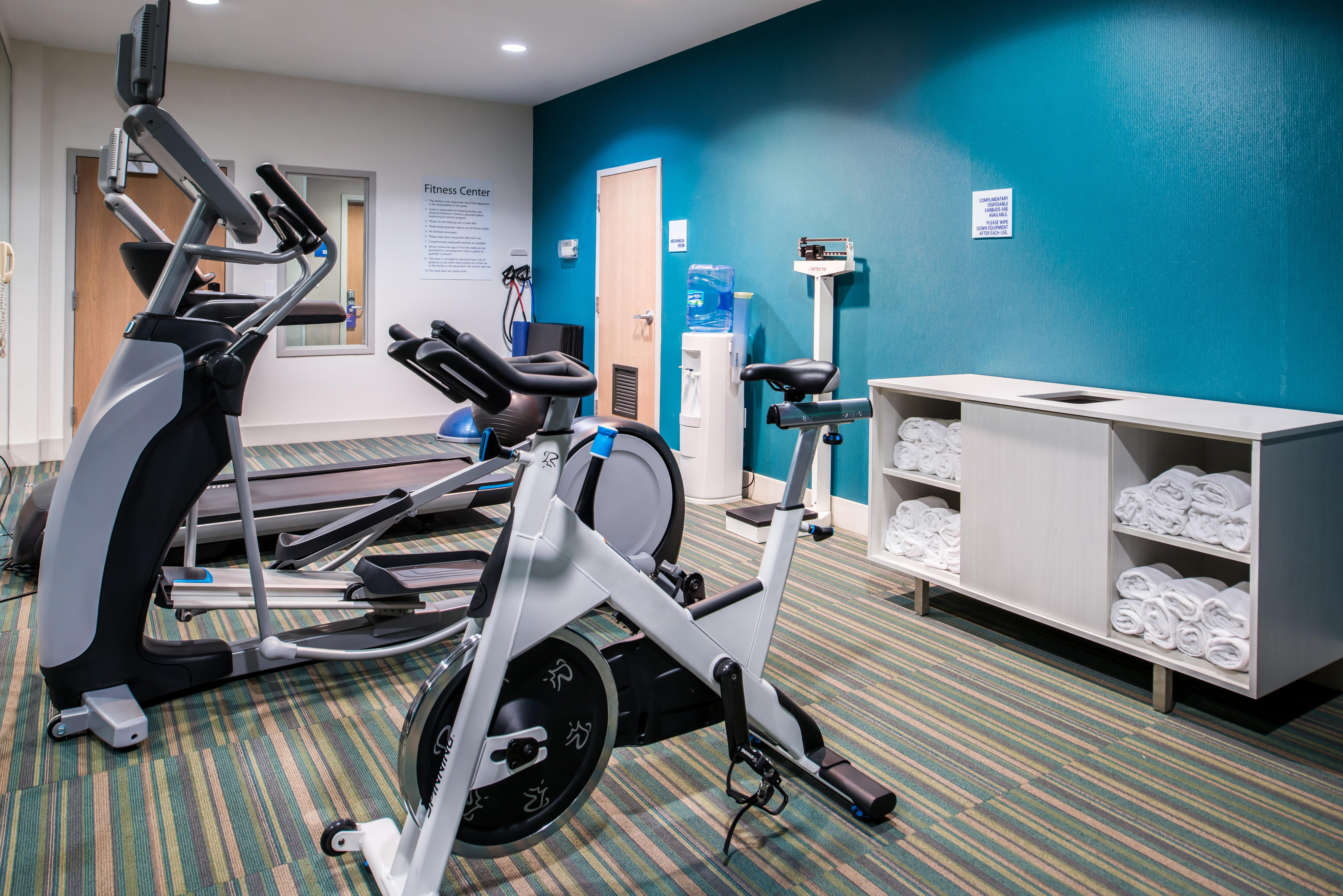 Holiday Inn Express Hotel & Suites Tampa-Anderson Road-Veterans Exp By Ihg West Chase Exterior foto